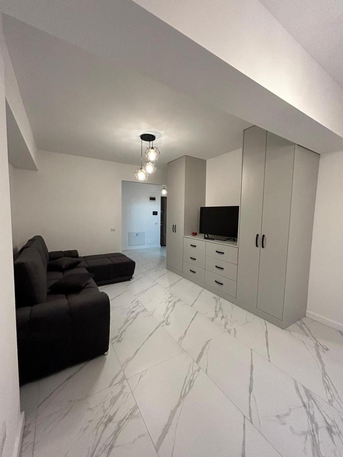 Exclusive Ultracentral Apartments And Studios #Enescu#Universitatii#Suceava Extérieur photo